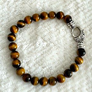 Thomas Sabo Tigers Eye Beaded bracelet with 925 silver clasps.